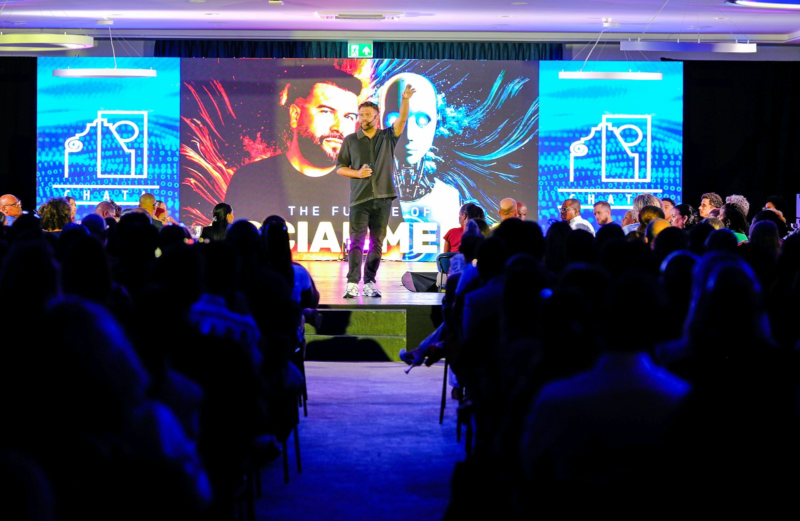 Palestrante apresentando em evento corporativo